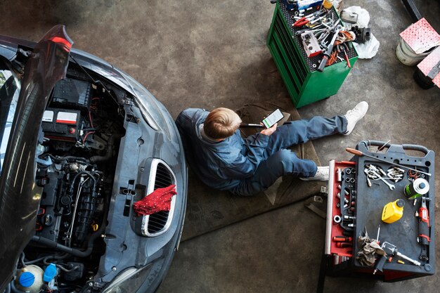 Poradnik: Praktyczne wskazówki do samodzielnej naprawy samochodu