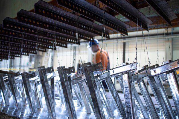 Innowacyjne metody powlekania aluminium: korzyści i zastosowania w przemyśle